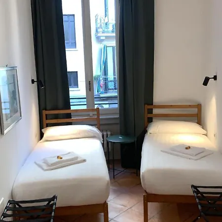 Apartment Vigentina 2bedroom Next To Metro Milan